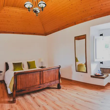 Casa de Campo Da Quinta Da Pegada *